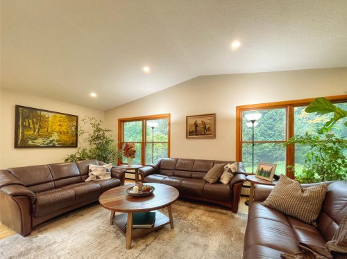 3048 Hot Springs Road, Agassiz, BC 