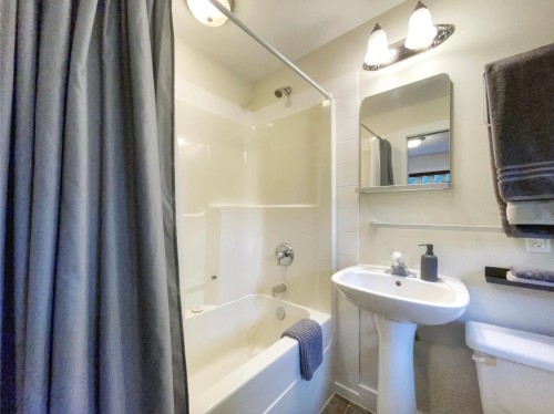 3048 Hot Springs Road, Agassiz, BC 