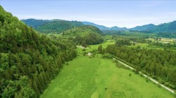 238 Maple Falls Road  Columbia Valley, BC V2R 4X6