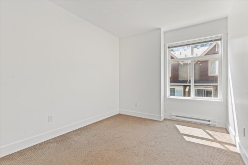 8-5837 Sappers Way, Chilliwack, BC 