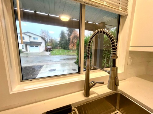 8579 Mccutcheon Avenue, Chilliwack, BC 