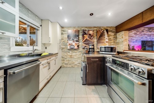 6072 Glenroy Drive, Chilliwack, BC 