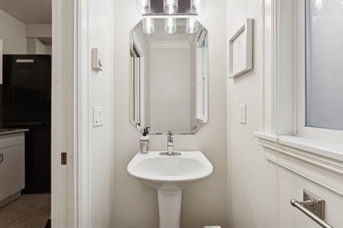 5782 Garrison Boulevard, Chilliwack, BC 