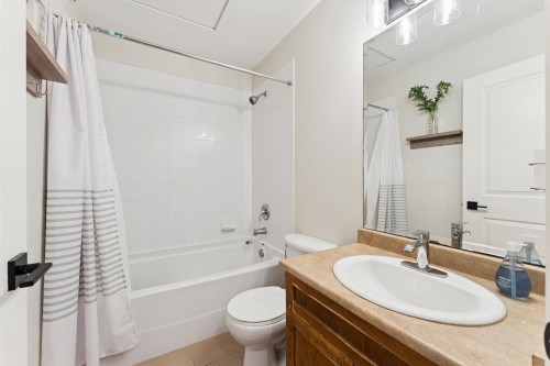 5782 Garrison Boulevard, Chilliwack, BC 