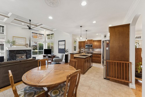 5782 Garrison Boulevard, Chilliwack, BC 