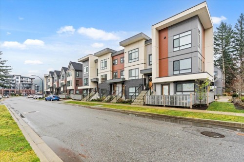 14-45500 Campus Drive, Chilliwack, BC 