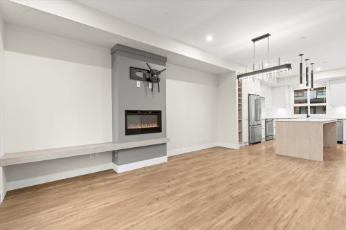 14-45500 Campus Drive, Chilliwack, BC 