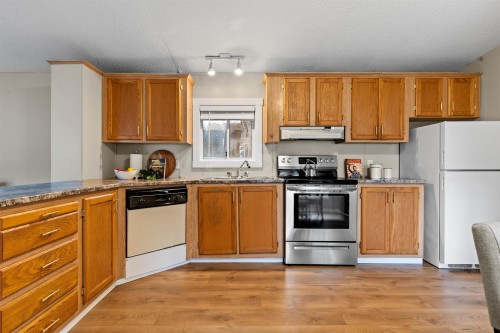 216-45835 Sleepy Hollow Road, Cultus Lake, BC 