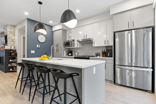 211-46150 Thomas Road, Chilliwack, BC 