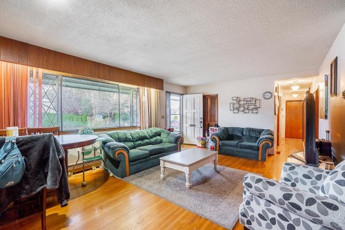 45596 Lewis Avenue, Chilliwack, BC 