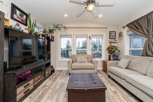 20-53480 Bridal Falls Road, Rosedale, BC 