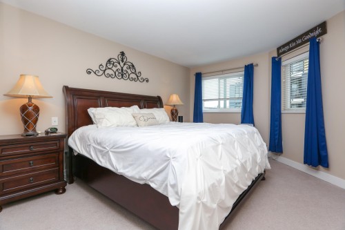 208-45660 Knight Road, Chilliwack, BC 