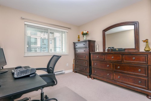 208-45660 Knight Road, Chilliwack, BC 