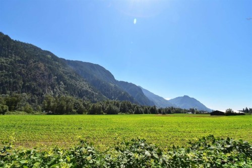 59280 St Elmo Road, Hope, BC 