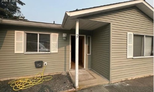 3-9098 Broadway Street  Chilliwack, BC V2P 5W3