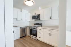 205-45749 Spadina Avenue  Chilliwack, BC V2P 1T5