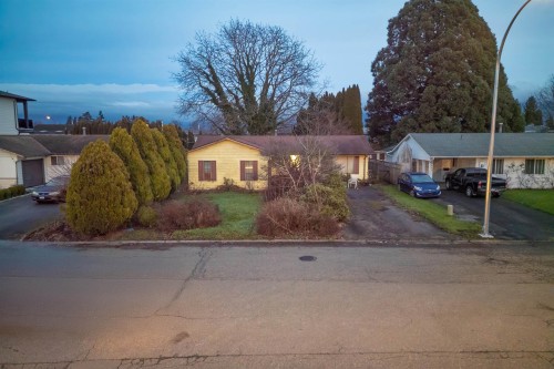 8900 Charles Street  Chilliwack, BC V2P 7H8