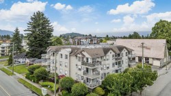 303-9400 Cook Street  Chilliwack, BC V2P 4J6