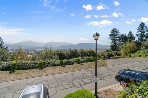 70-8590 Sunrise Drive, Chilliwack, BC 