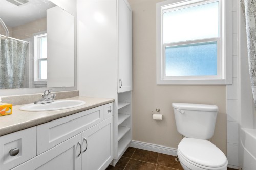 46151 Third Avenue, Chilliwack, BC 