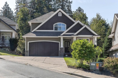5637 Thom Creek Drive  Chilliwack, BC V2R 5Z6
