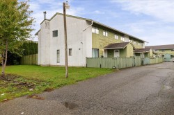 1-9342 Hazel Street  Chilliwack, BC V2P 5N2