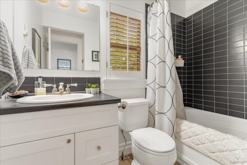 5818 Sappers Way, Chilliwack, BC 