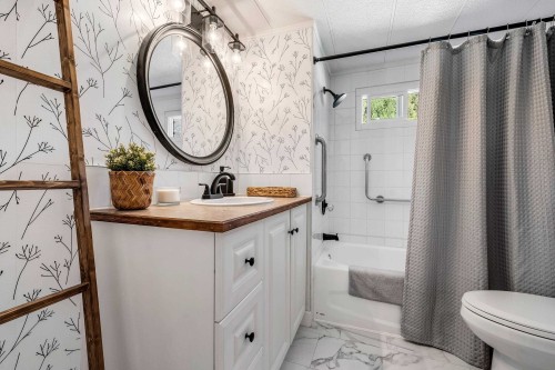 57-65367 Kawkawa Lake Road, Hope, BC 