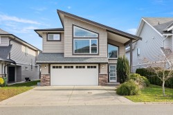 10250 Manor Drive  Chilliwack, BC V2P 5Y8