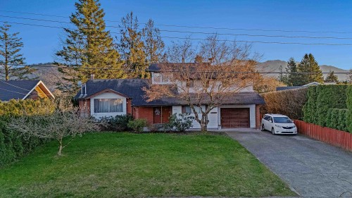 46194 Greenwood Drive  Chilliwack, BC V2R 4C8