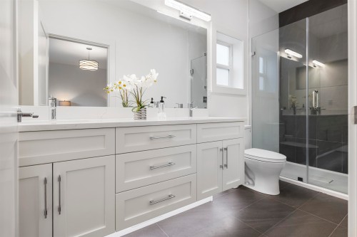 63711 Rosewood Avenue, Hope, BC 