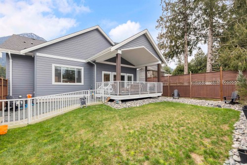 63711 Rosewood Avenue, Hope, BC 