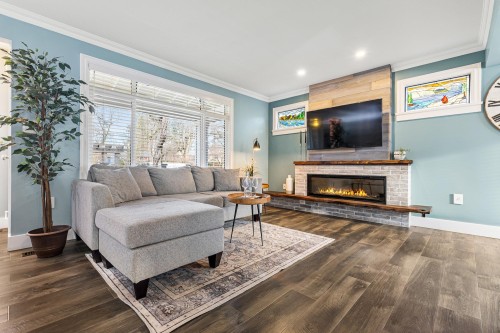 5870 Cheamview Crescent, Chilliwack, BC 