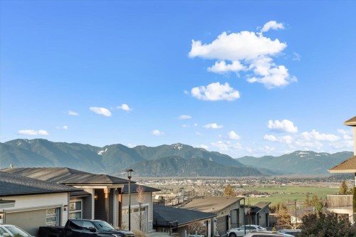 1601-5260 Goldspring Place, Chilliwack, BC 