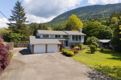 4440 Wilson Road  Yarrow, BC V2R 5C5