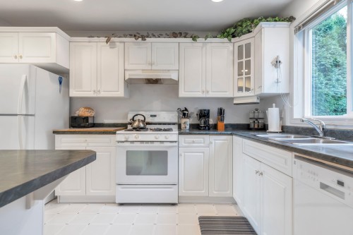 223 Balsam Avenue, Harrison Hot Springs, BC 