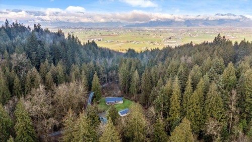 6800 Hinkley Road, Chilliwack, BC 