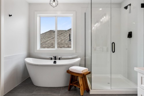 7142 Rochester Avenue, Chilliwack, BC 