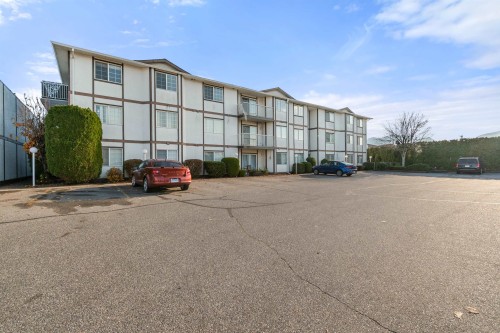 220-45669 Mcintosh Drive, Chilliwack, BC 