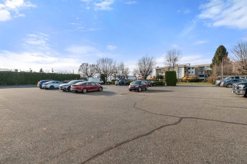220-45669 Mcintosh Drive, Chilliwack, BC 