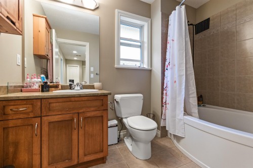 5583 Thom Creek Drive, Chilliwack, BC 