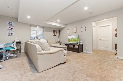 5583 Thom Creek Drive, Chilliwack, BC 