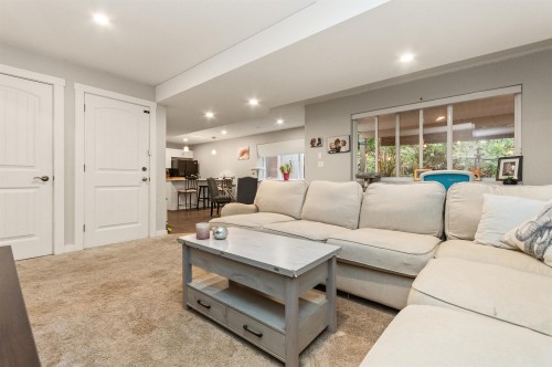 5583 Thom Creek Drive, Chilliwack, BC 