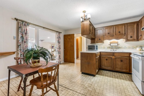 9170 Holly Street, Chilliwack, BC 