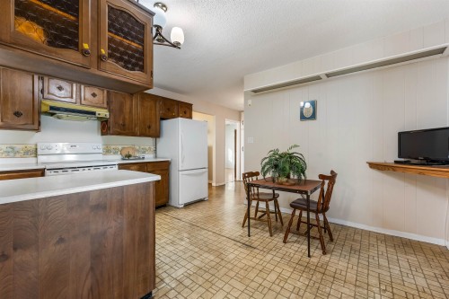 9170 Holly Street, Chilliwack, BC 