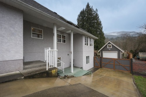 9921 Parkwood Drive, Rosedale, BC 
