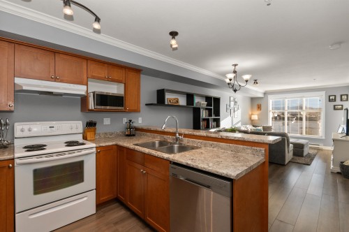 314-45645 Knight Road, Chilliwack, BC 