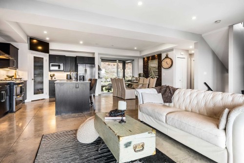 5480 Maclachlan Place, Chilliwack, BC 