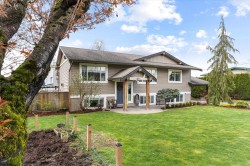 8771 Upper Prairie Road  Chilliwack, BC V2P 6H3