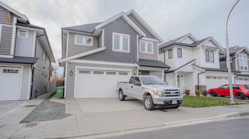 9279 Sitka Place  Chilliwack, BC V2P 8B6